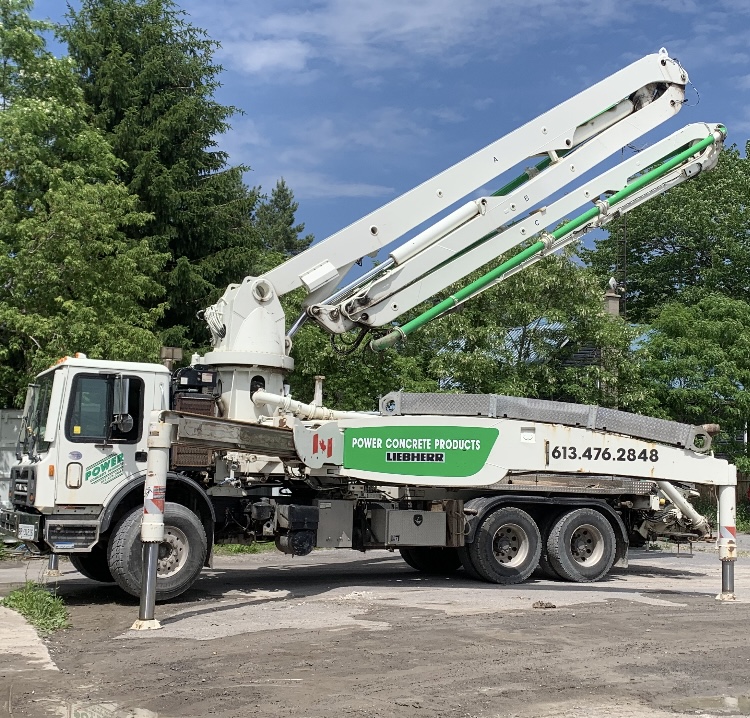 Power Concrete Liebherr boom pump truck